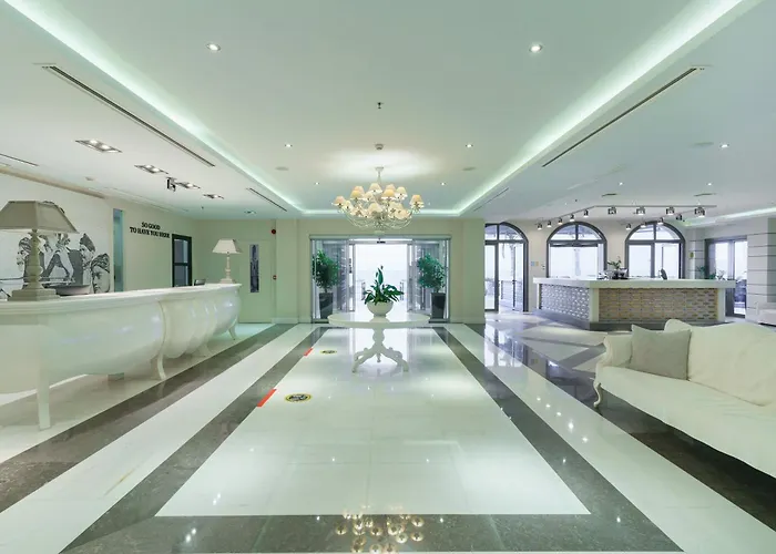 Aegean Pearl Resort 5*